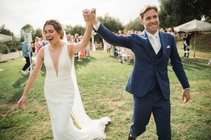 first dance - Jeffrey & Elise - Spring wedding in Finca La Familia Naranja, Málaga