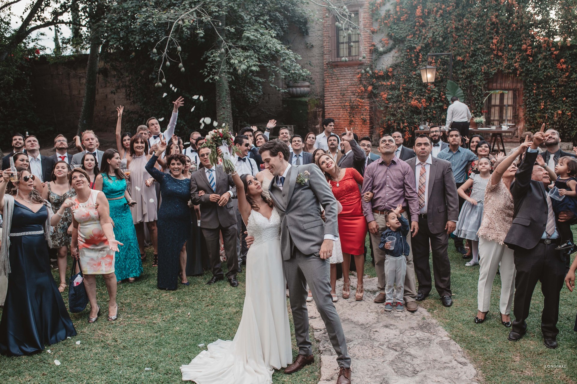 Wedding photography in Estepona - whitewashed streets and garden-fresh light