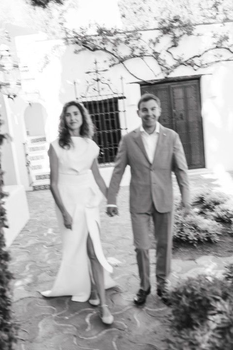 candid moment - Paulis & Laura - Summer wedding in Tikitano Beach Restaurant & Lounge, Estepona
