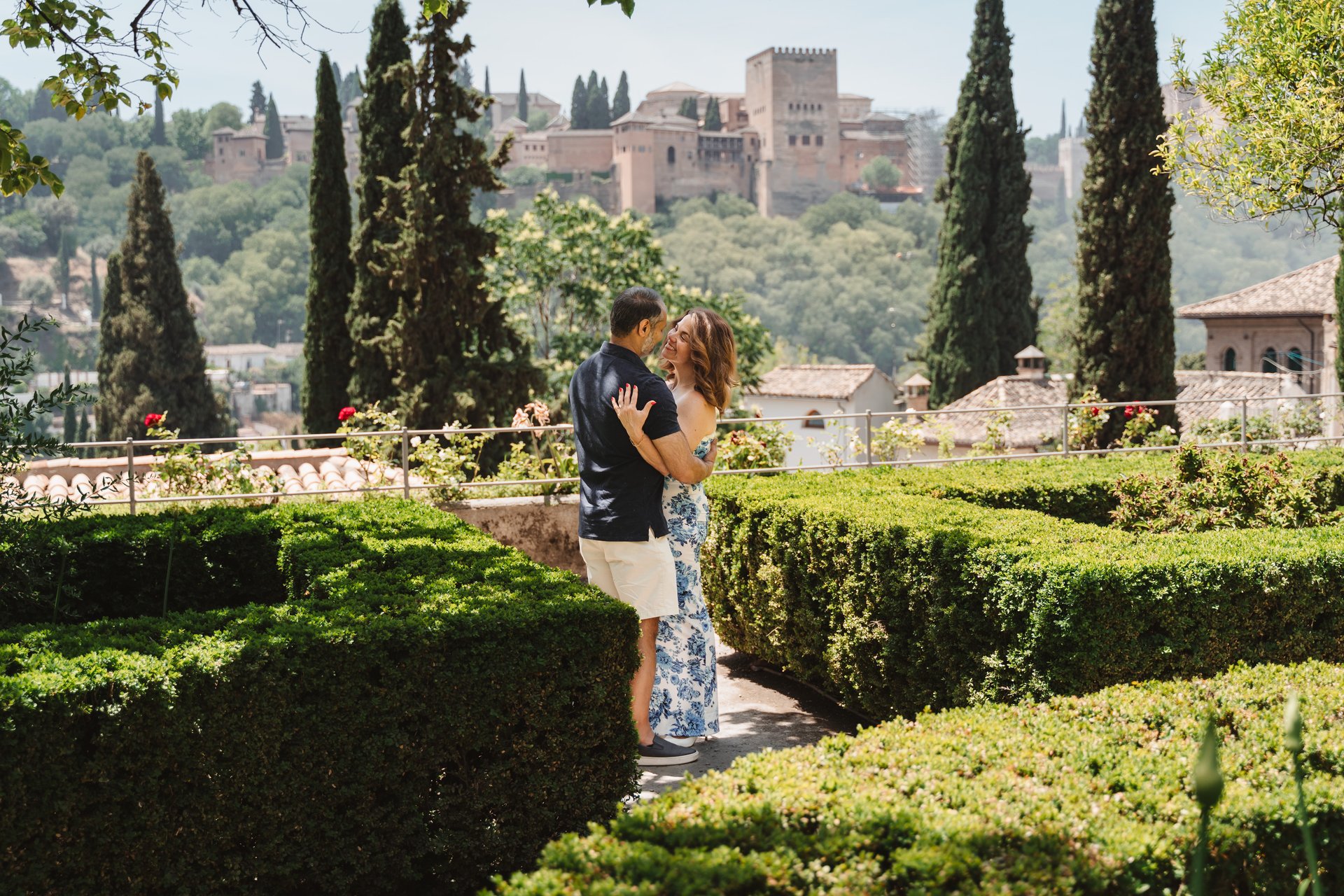Couple session photos in Málaga in natural light