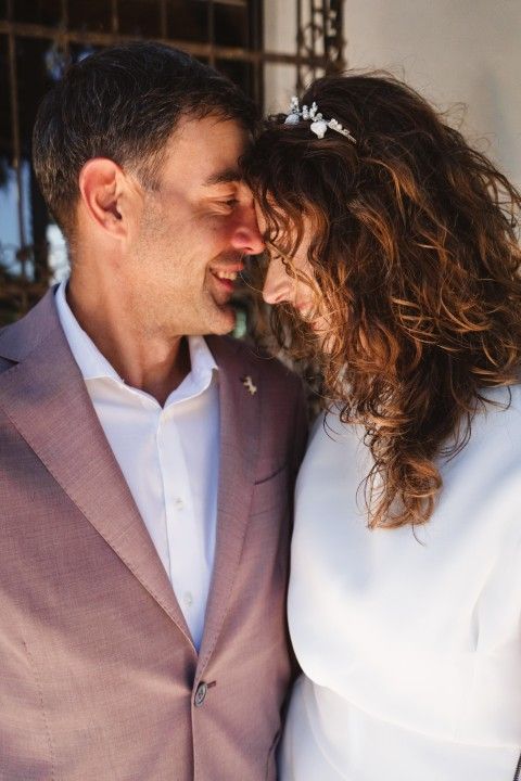 getting ready - Paulis & Laura - Summer wedding in Tikitano Beach Restaurant & Lounge, Estepona