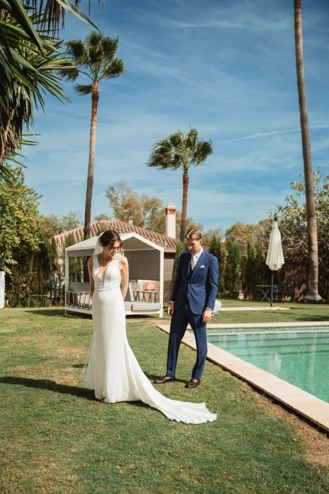 couple portraits - Jeffrey & Elise - Spring wedding in Finca La Familia Naranja, Málaga