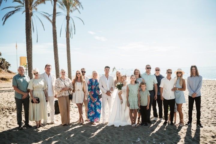 couple portraits - Arthur & Dace - Summer wedding in Benalmádena Coast, Benalmádena