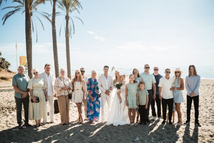 couple portraits - Arthur & Dace - Summer wedding in Benalmádena Coast, Benalmádena