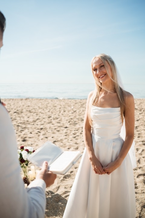 couple portraits - Arthur & Dace - Summer wedding in Benalmádena Coast, Benalmádena