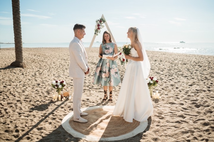 candid moment - Arthur & Dace - Summer wedding in Benalmádena Coast, Benalmádena