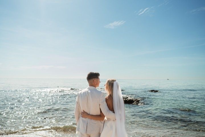 Wedding photography in Benalmádena in natural light, couple session