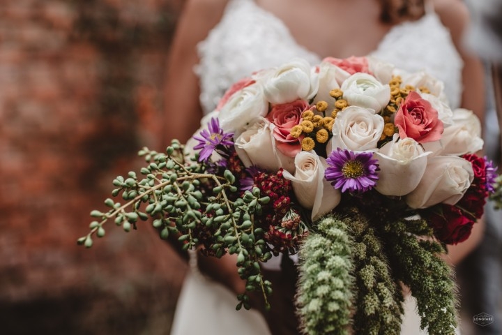 Destination wedding couple at a resort-style venue near Marbella