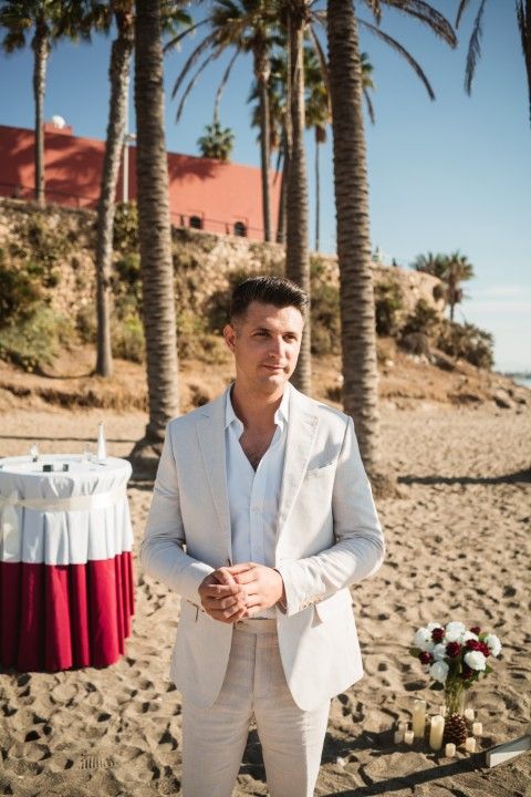 candid moment - Arthur & Dace - Summer wedding in Benalmádena Coast, Benalmádena